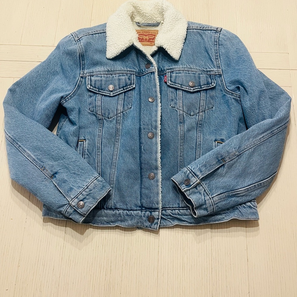 Levi’s 90’s Style Denim Sherpa Trucker Jacket Size Large